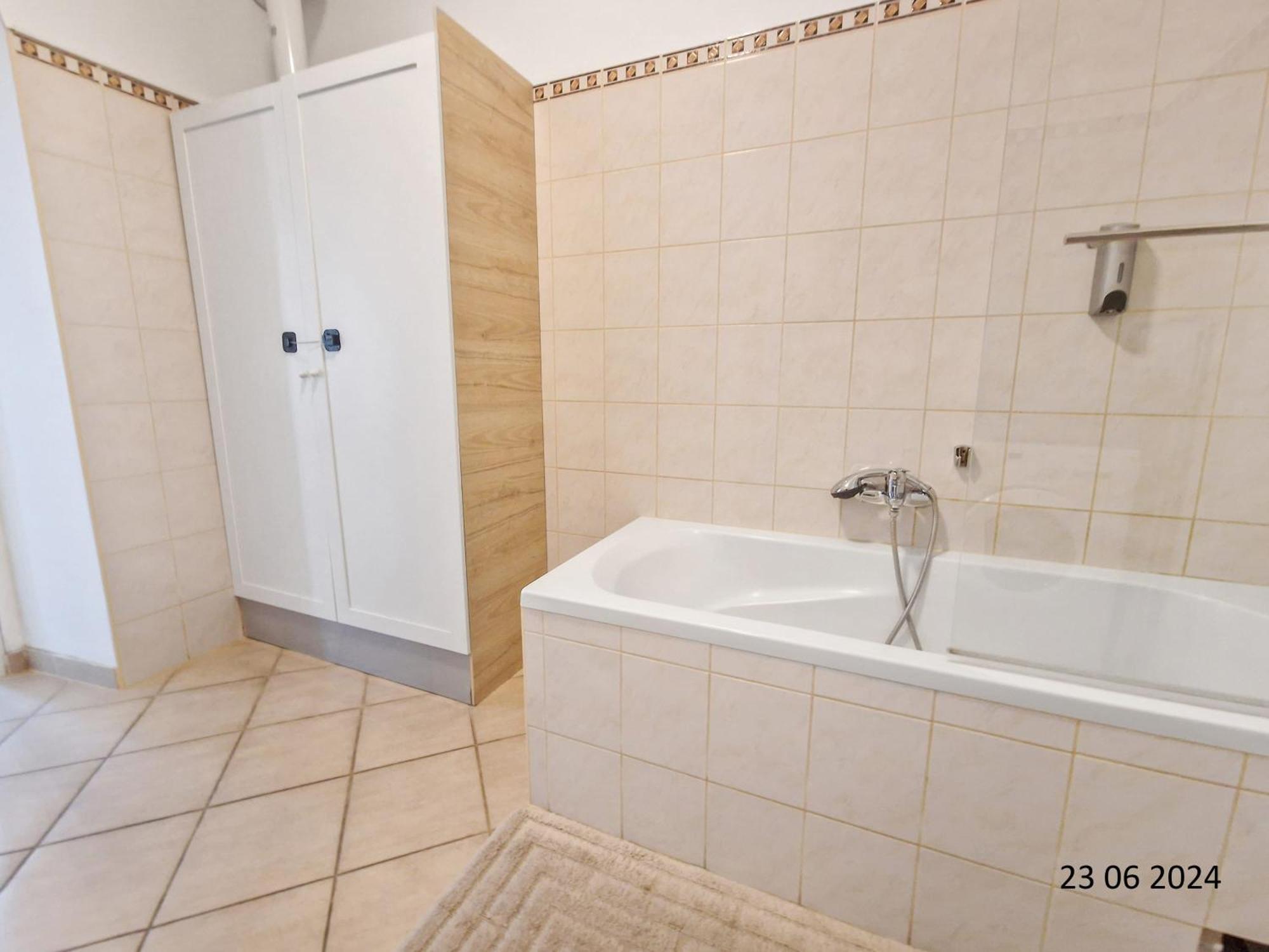 Elegant Three-Bedroom Suite Wiedeń Zewnętrze zdjęcie
